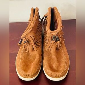 Minnetonka Fringe Moc Sneaker Boots Brown Suede Boho 8.5 NWOT